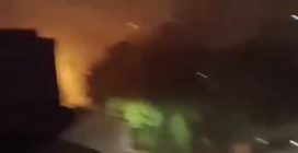 Maltempo a Valencia: le strade diventano fiumi a causa delle forti piogge