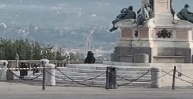 Trovata bombola di gas sotto il David a piazzale Michelangelo a Firenze