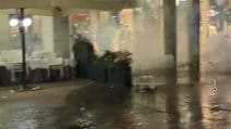 Stipendi bassi, inflazione e sanità: proteste in tutta Italia e scontri con la polizia, guerriglia a Milano