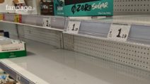 Supermercati senza cibi freschi: il blocco dei camionisti paralizza la Campania